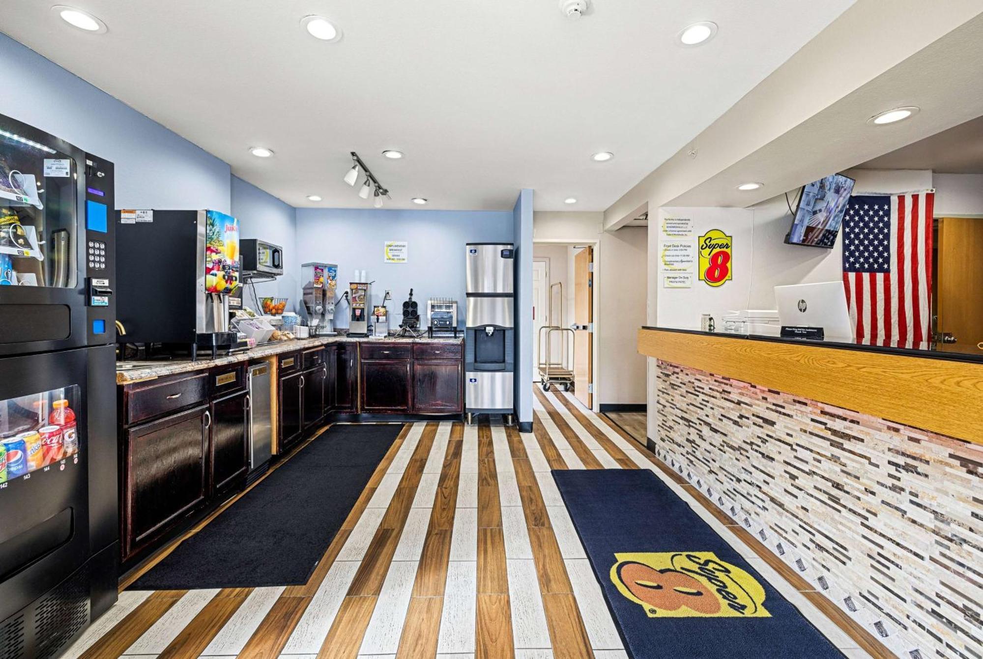 Super 8 By Wyndham Pittsburgh/Монровилл Экстерьер фото
